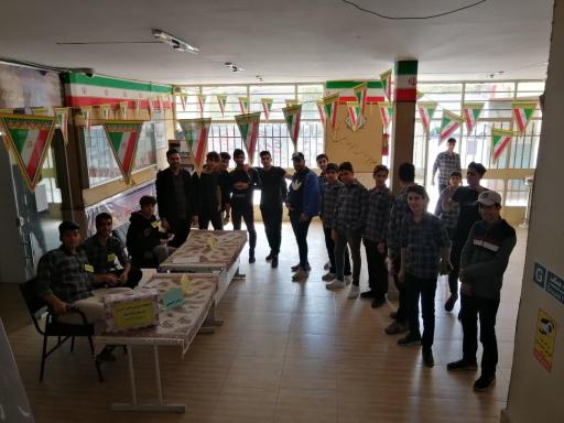 عکس دبیرستان شاهد ایثار