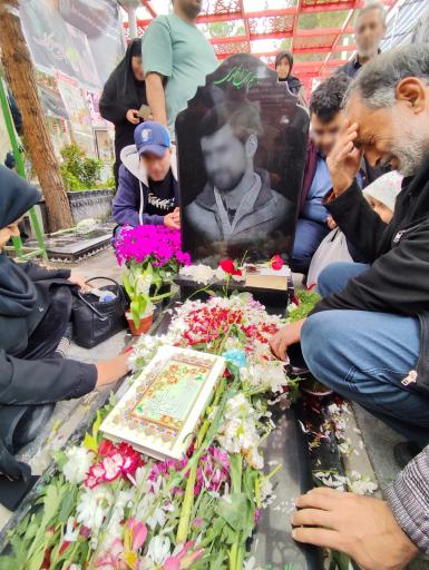 عکس مزار شهید سجاد زبرجدی سهراب