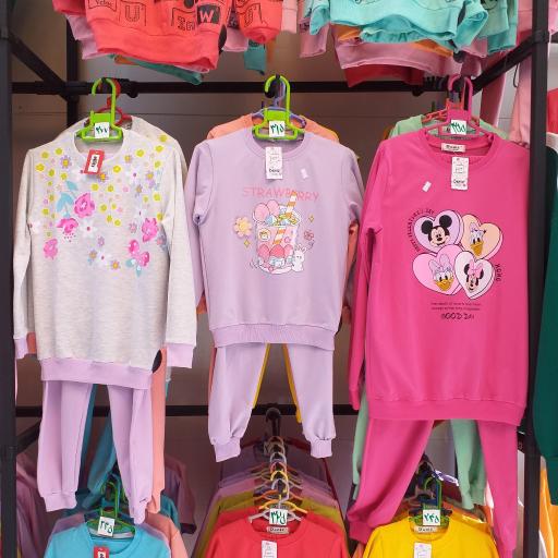 عکس فروشگاه پوشاک ستاره ها