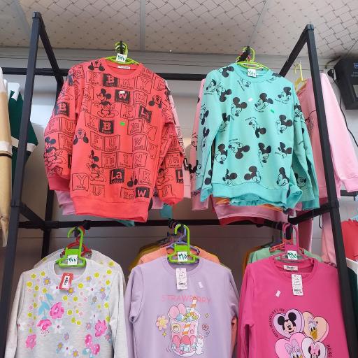 عکس فروشگاه پوشاک ستاره ها