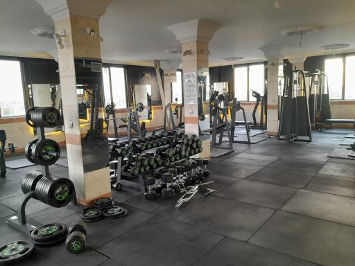 عکس باشگاه پرورش اندام رکورد