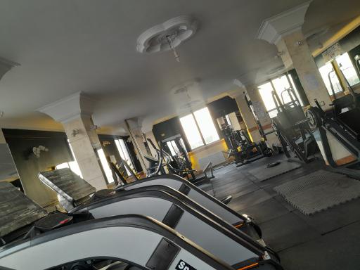 عکس باشگاه پرورش اندام رکورد