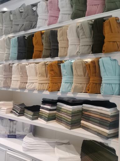 عکس فروشگاه کالای خواب جواهری