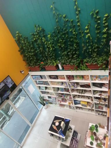 عکس فروشگاه تخصصی کتابشهر نوجوان 