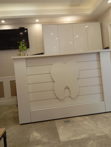 عکس کلینیک دکتر احمد فرزادفر