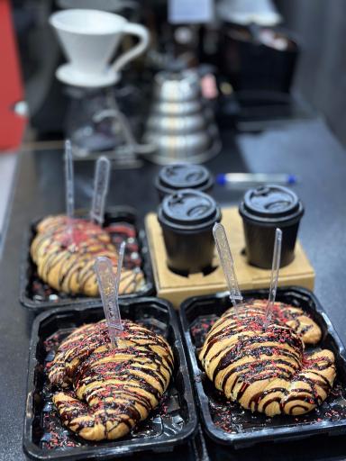 عکس کافه کُنج