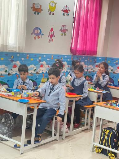 عکس مهدکودک و پیش دبستانی عمارت رنگارنگ 