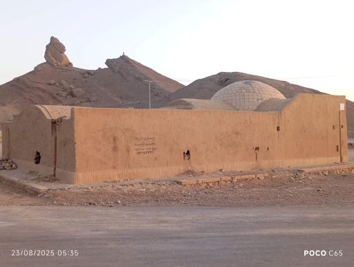 عکس آب انبار کوه ریگ