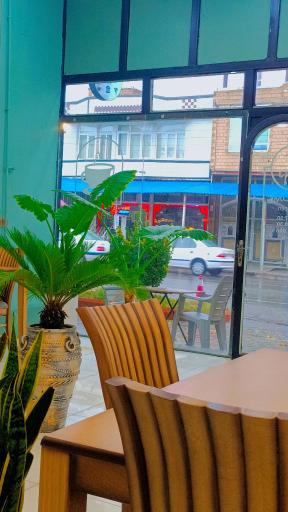 عکس کافه کُنج