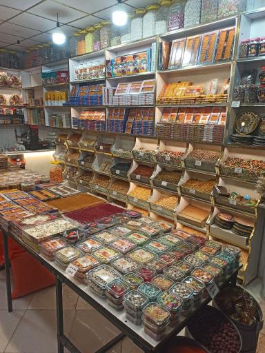 عکس عطاری و آجیل و خشکبار نورالرضا زعفران اکبری