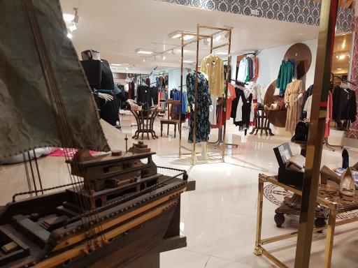 عکس مرکز خرید کیان