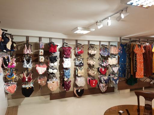 عکس مرکز خرید کیان