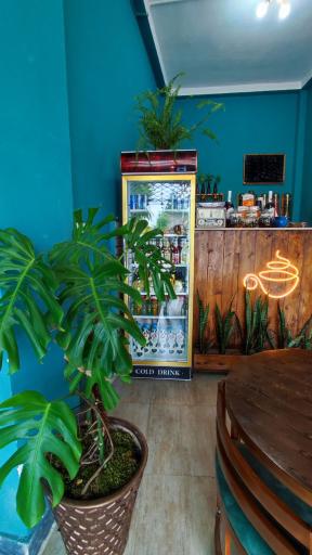 عکس کافه لاله زار