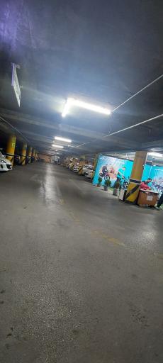 عکس پارکینگ وحید