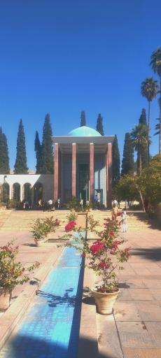 عکس حوضخانه آرامگاه سعدی