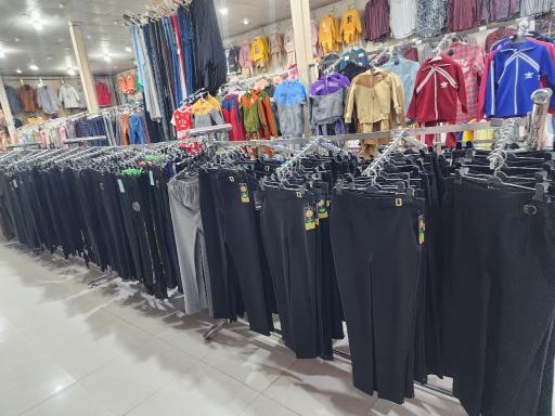 عکس ارزانسرای پوشاک کربلاییها 