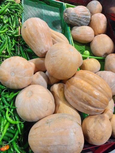 عکس بازار میوه و تره بار ارغوان
