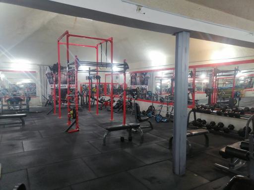 عکس باشگاه بدنسازی حمید