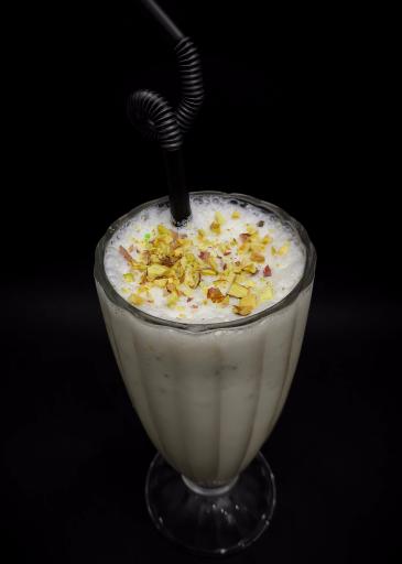 کافه رویال - Royal Cafe