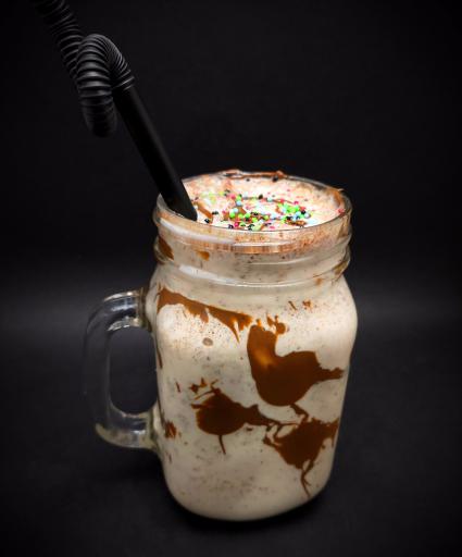 کافه رویال - Royal Cafe