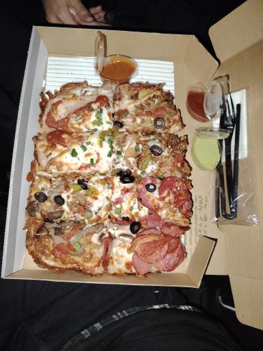 عکس پیتزا سی سی 