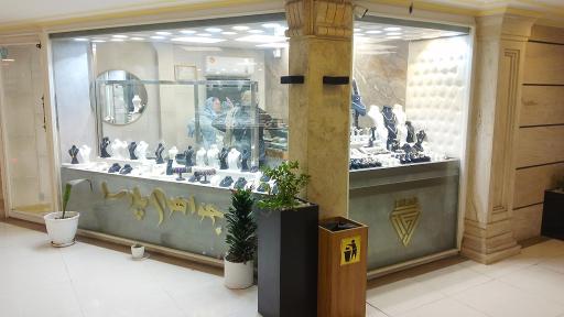 جواهری پارسا