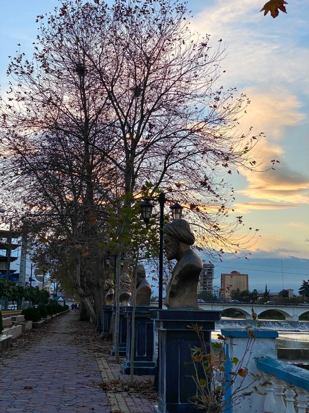 عکس پارک مشاهیر تنکابن