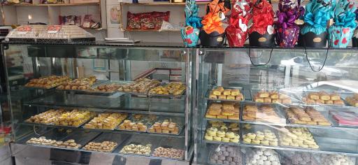 عکس شیرینی سرای امیر