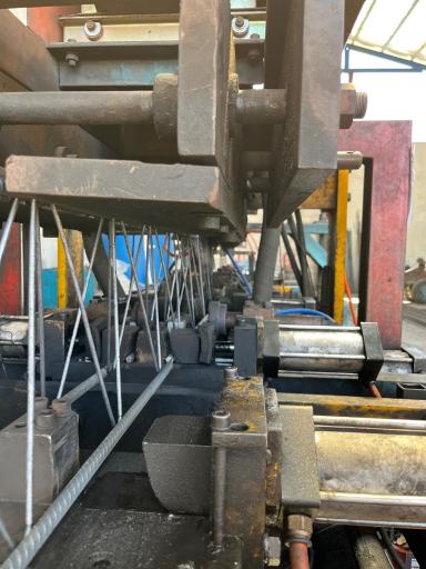 عکس کارگاه تیرچه آرخائین 