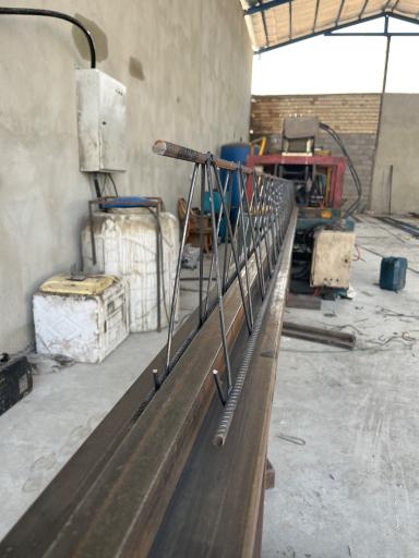 عکس کارگاه تیرچه آرخائین 