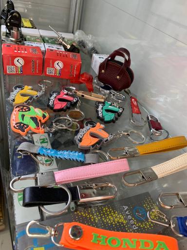 عکس قفل و کلیدسازی دریاچه‌