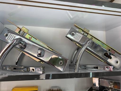 عکس قفل و کلیدسازی دریاچه‌