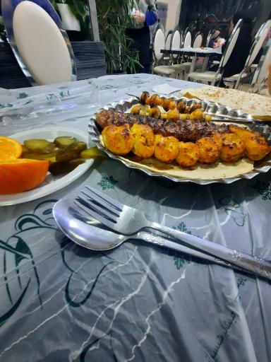 عکس رستوران و کبابی عمو نعمت