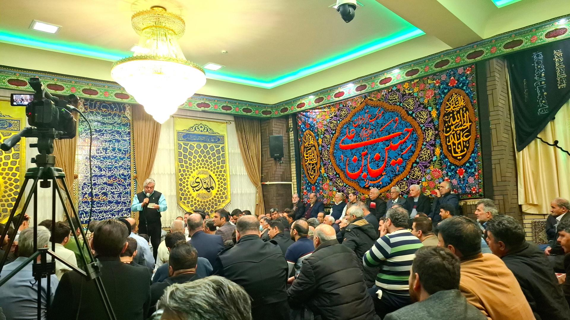 عکس حسینیه زنجیرزنان راسته کوچه