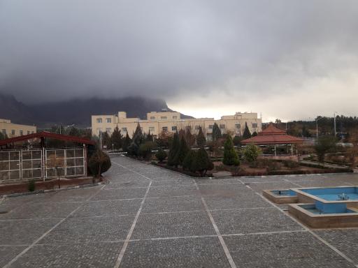 عکس دانشگاه بین‌المللی آزاد اسلامی واحد اصفهان (خوراسگان)