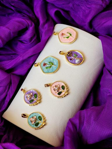 عکس گالری قلب بنفش