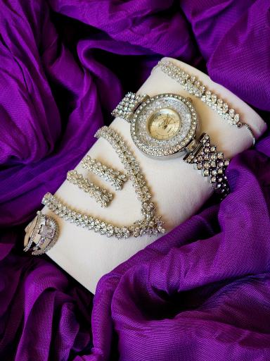 عکس گالری قلب بنفش