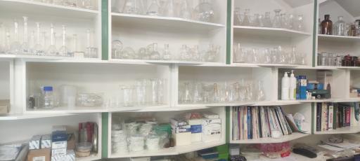 عکس تجهیزات آزمایشگاهی فدک