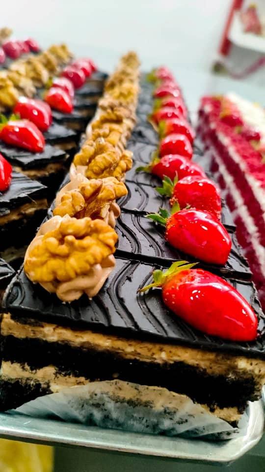 عکس قنادی مادر