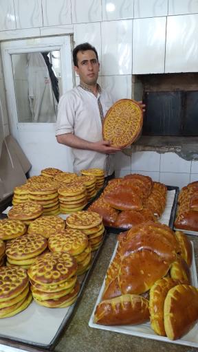 عکس نان روغنی و زنجبیلی پور مهدی 