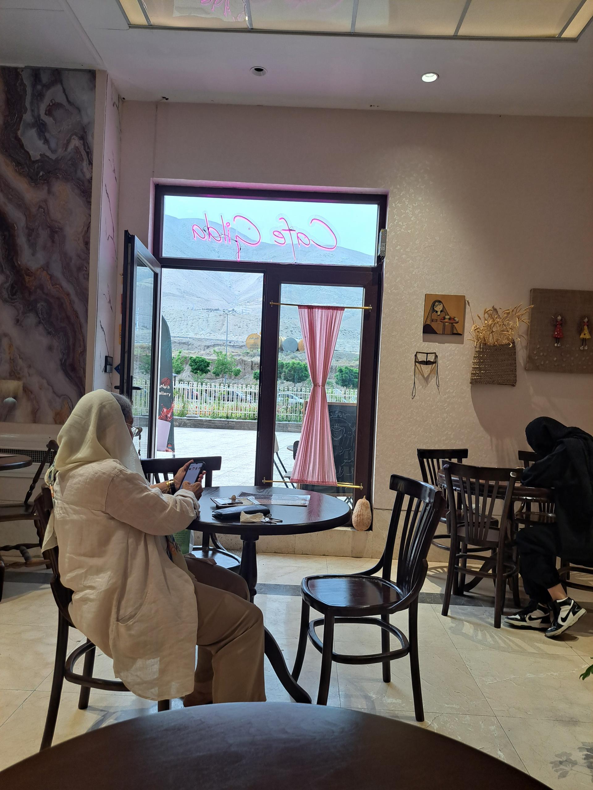 عکس کافه گالری گیلدا 