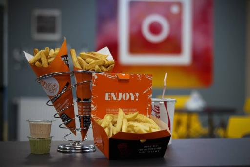 عکس فست فود سیب مارک