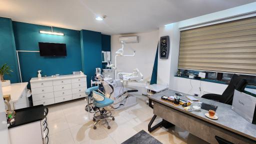 عکس دکتر سید آرش کریمی