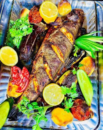 عکس باغ رستوران اورانوس