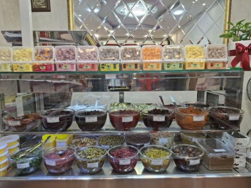 دنیای مزه‌ها عمه لیلا دربند کوچولو