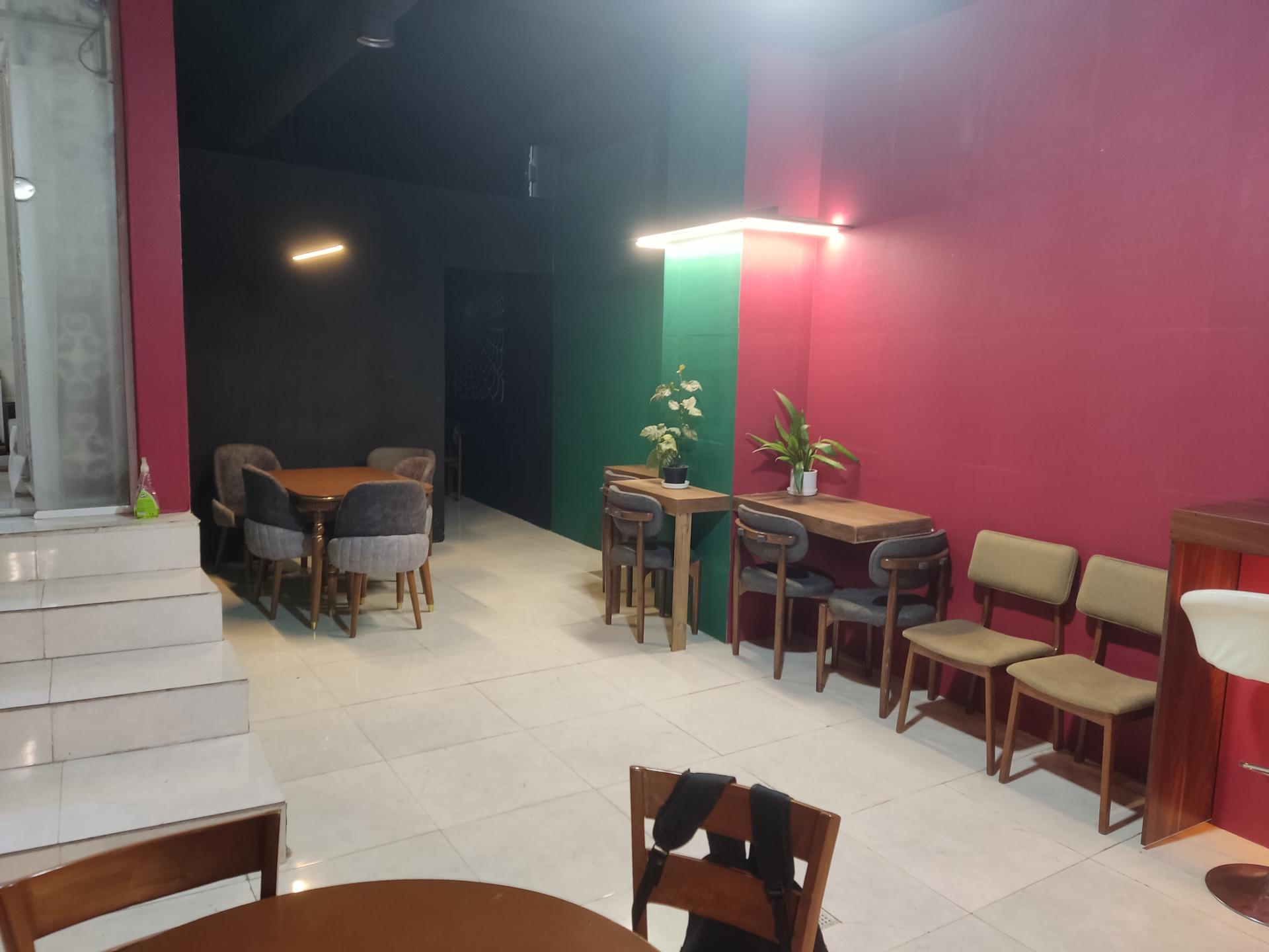 عکس کافه دئوس