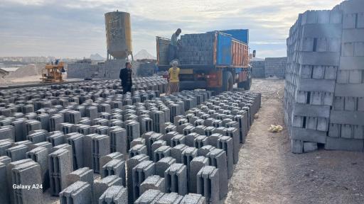 عکس کارگاه تولید بلوک و قطعات بتنی سهیلی