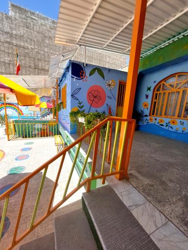 عکس دبستان شکوفه های دانش