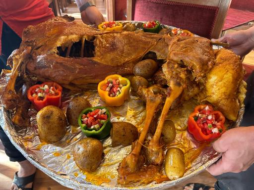 عکس رستوران گوهرشاد بیگم