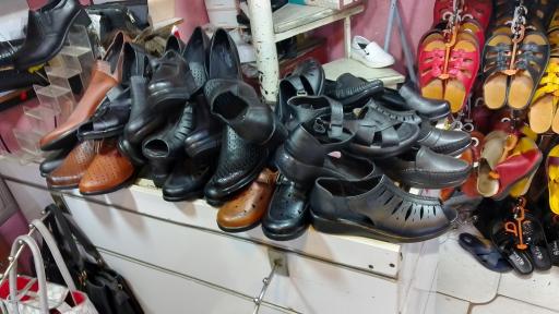 عکس کیف و کفش طبی زنانه پا به پا